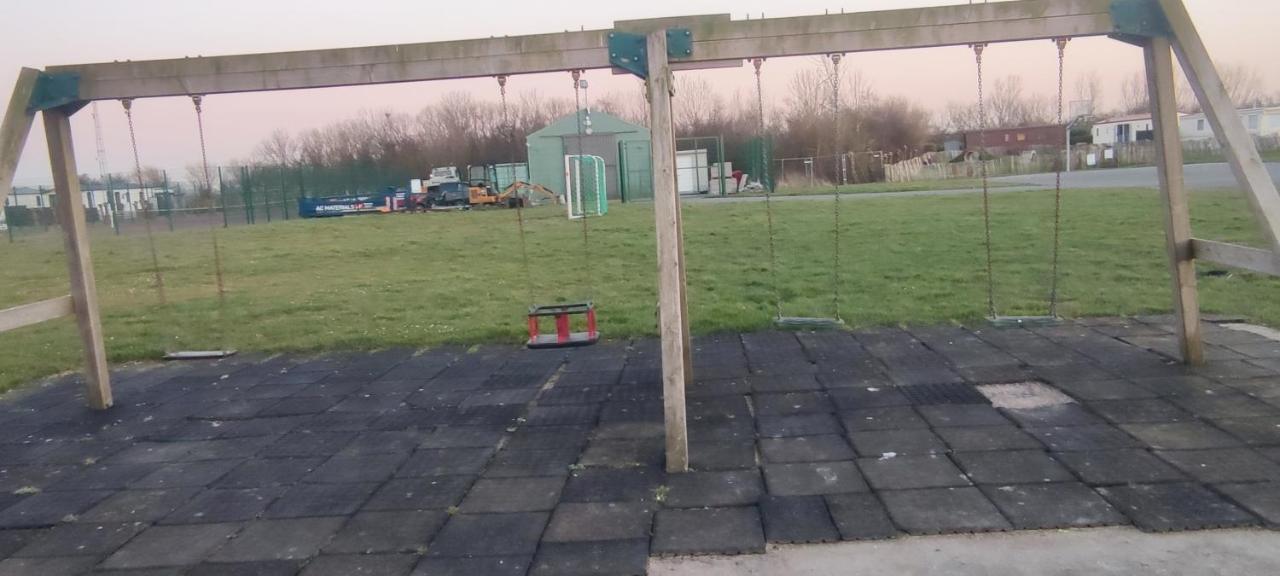 Przytulny Domek Holenderski Z Podgrzewanym Odkrytym Basenem Do Dyspozycji Gosci De Haan Exterior foto